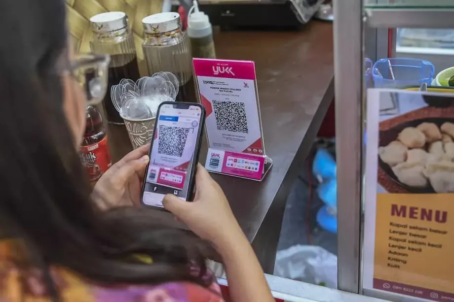 இந்தோனேசியாவும் சீனாவும் எல்லை தாண்டிய QR கட்டணச் சோதனையைத் தொடங்கின: ஆசியாவில் டிஜிட்டல் பரிவர்த்தனைகளுக்கு ஒரு புதிய சகாப்தம்
