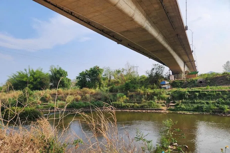 மியான்மரின் திடீர் எல்லை மூடல் தாய்லாந்து ஏற்றுமதியை முடக்கி, பிராந்திய வர்த்தகத்தை உலுக்கியது
