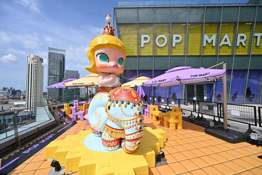 ICONSIAM-இல் உலகின் மிகப்பெரிய POP MART கடையை வரவேற்கும் பாங்காக்: கலாசாரமும் சேகரிப்புப் பொருட்களும் நிறைந்த அதிசய உலகம்