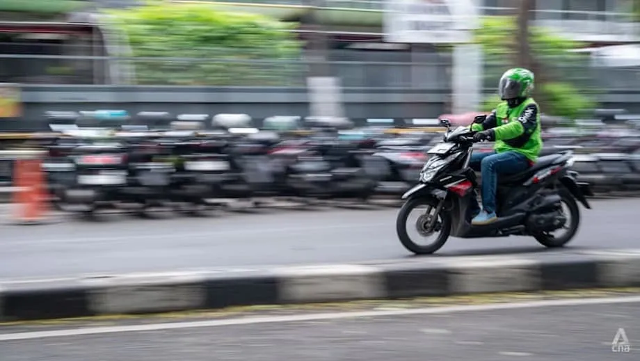 இந்தோனேசியாவில் போராட்டங்கள்: உணவு விநியோகப் பணியாளர்களுக்கு உணவு அனுப்பும் தென்கிழக்காசிய மக்கள்