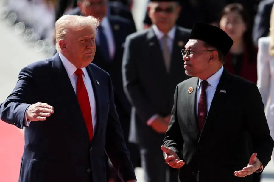 மலேசியாவின் அமெரிக்க வர்த்தக ஒப்பந்தத்துக்குப் பதிலடியாக, தென்கிழக்கு ஆசியா முழுவதும் பதற்றம் பரவும் நிலையில், வியூகப் புரிந்துணர்வு ஒப்பந்தத்தை முன்வைக்கும் சீனா