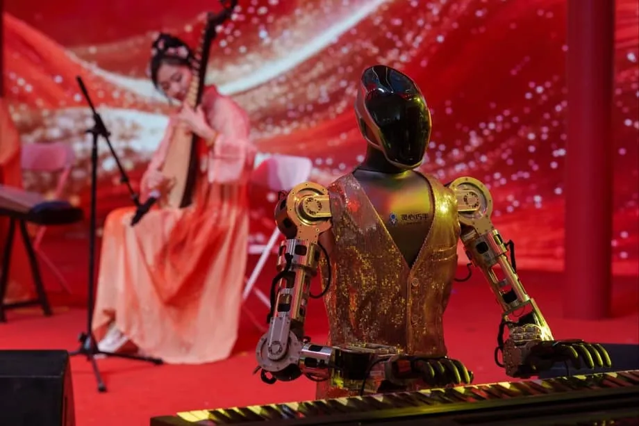 தொழில்நுட்பத்தில் தென் கொரியாவுடனான முன்னிலையை விரிவுபடுத்தி, சியோலின் அண்மைய தரவரிசையில் ஜப்பானையும் முந்தியது சீனா