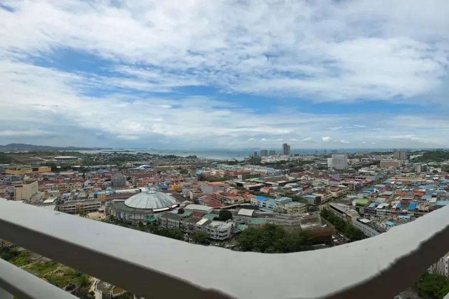 Batam Water Protests Put $6.7 Billion Data Centre Boom Under Scrutiny